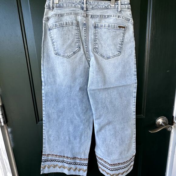 NWT G by Giuliana HSN Embroidered Wide Leg Jeans Sz 4 Boho Raw Hem Western - Picture 5 of 8
